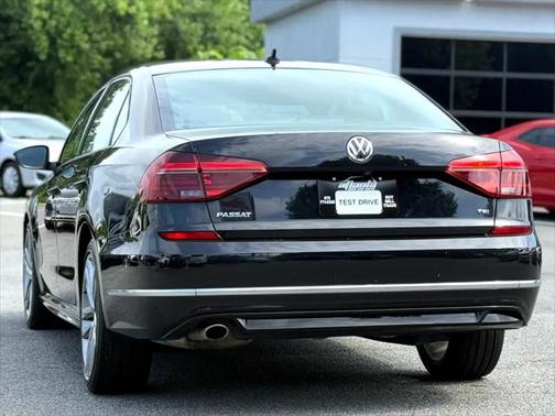 2018 Volkswagen Passat 2.0T S