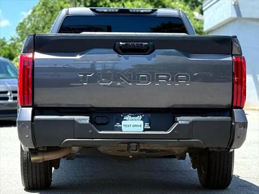 2022 Toyota Tundra SR5