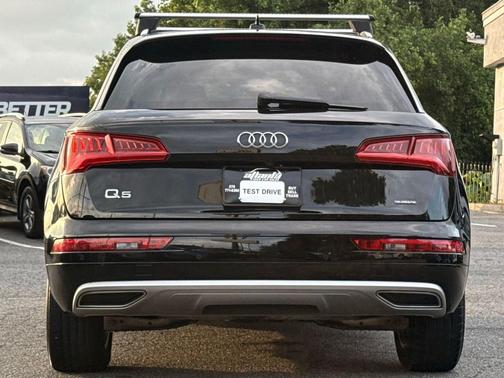 Florett Silver Metallic 2020 Audi Q5 45 Premium