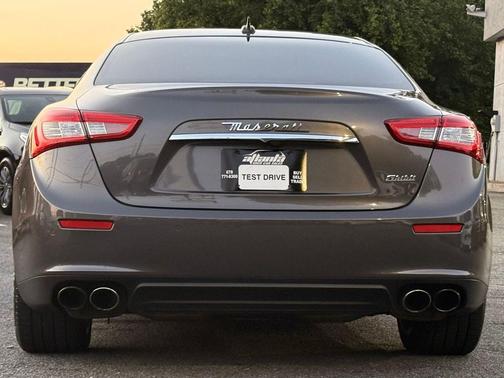 Bianco 2015 Maserati Ghibli Base