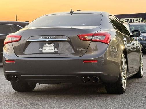 Bianco 2015 Maserati Ghibli Base