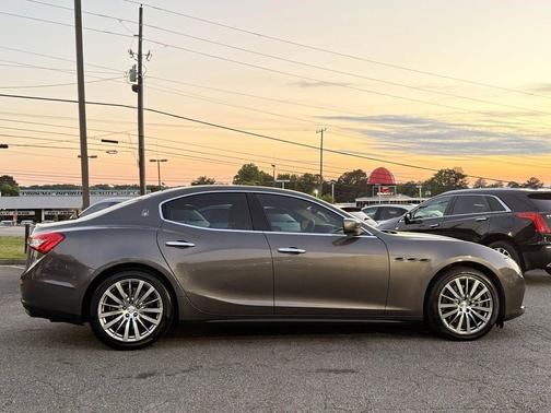 Bianco 2015 Maserati Ghibli Base