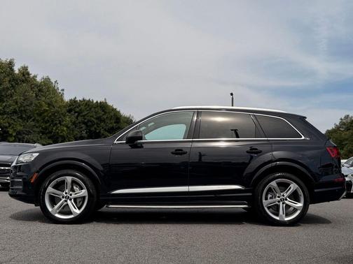 Orca Black Metallic 2019 Audi Q7 55 Prestige