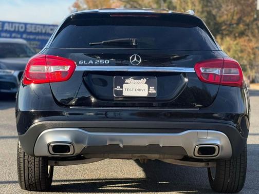 2018 Mercedes-Benz GLA 250 Base