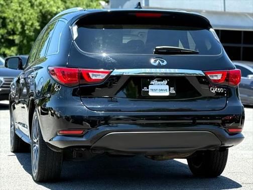 2017 INFINITI QX60 Base