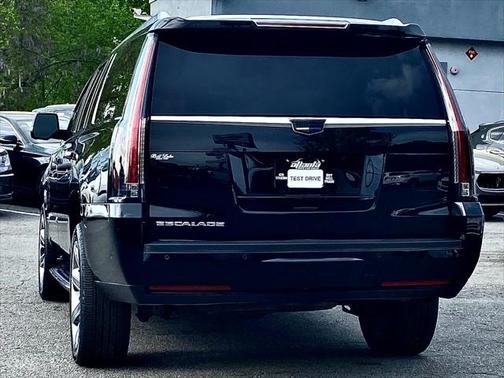 2017 Cadillac Escalade ESV Luxury
