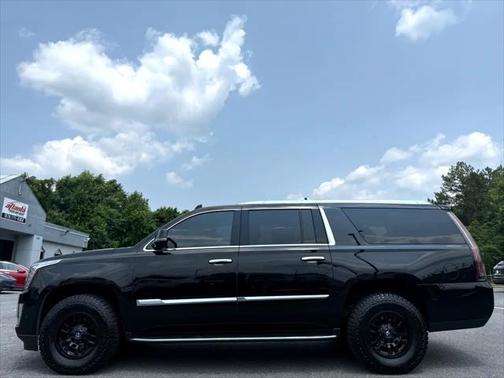 2017 Cadillac Escalade ESV Luxury