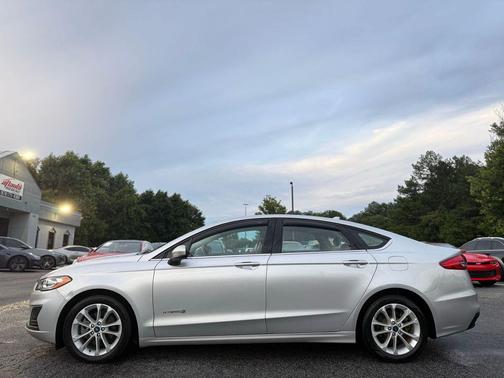 2019 Ford Fusion Hybrid SE