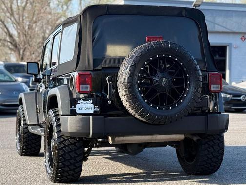 2016 Jeep Wrangler Unlimited Sport