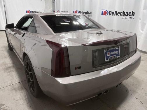 2005 Cadillac XLR Base