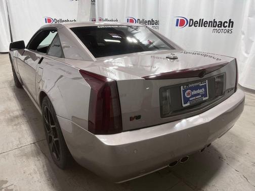 2005 Cadillac XLR Base