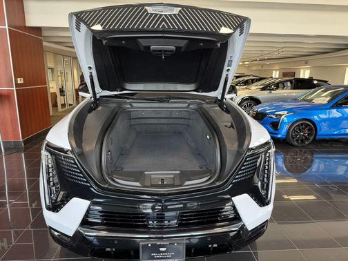 2026 Cadillac Escalade IQL Sport