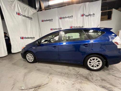 2012 Toyota Prius v Two