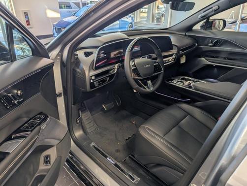 2026 Cadillac LYRIQ V