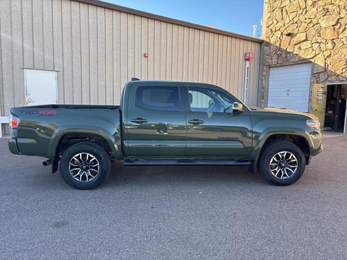 2022 Toyota Tacoma TRD Sport