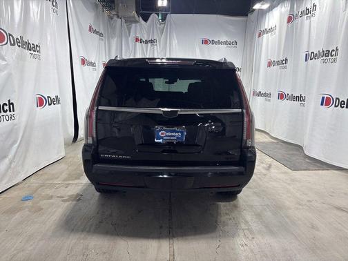 2018 Cadillac Escalade Premium Luxury