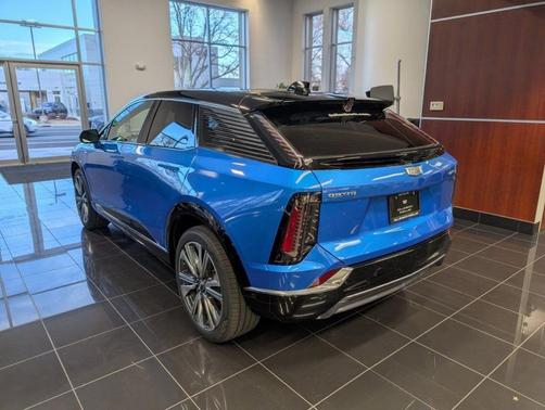 2026 Cadillac OPTIQ Premium Luxury