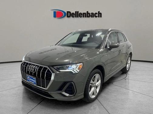 2020 Audi Q3 45 S line Prestige