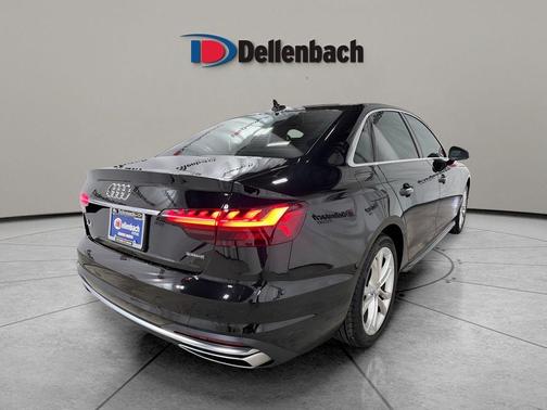 Mythos Black Metallic 2022 Audi A4 40 Premium Plus