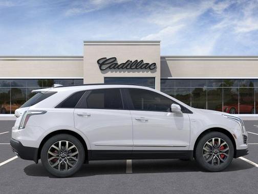 2025 Cadillac XT5 Sport