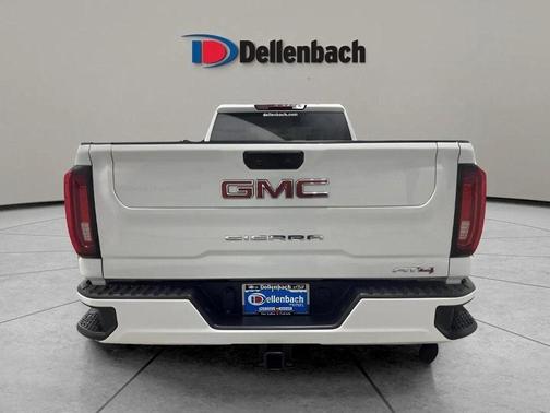 2023 GMC Sierra 2500 AT4