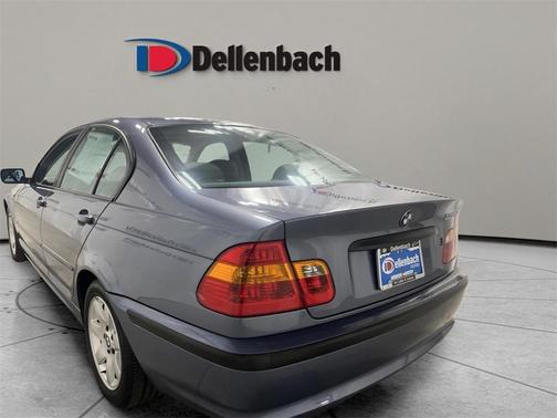 2002 BMW 325 i
