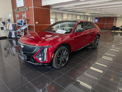 2025 Cadillac LYRIQ Sport