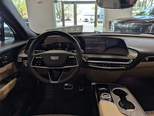 2025 Cadillac LYRIQ Sport