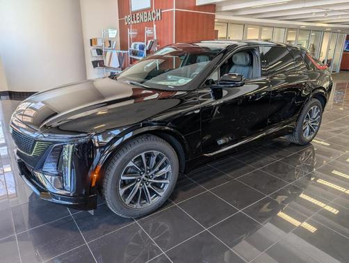 2025 Cadillac LYRIQ Sport