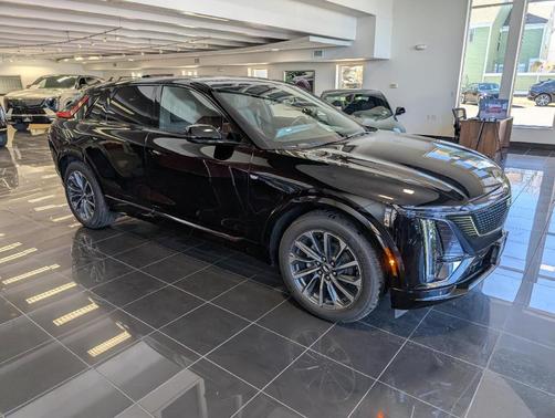 2025 Cadillac LYRIQ Sport