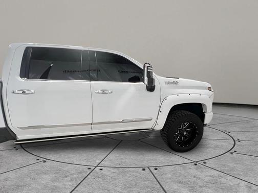 Summit White 2024 Chevrolet Silverado 2500 High Country