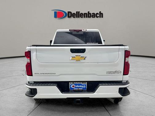 Summit White 2024 Chevrolet Silverado 2500 High Country