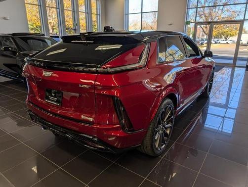 2026 Cadillac LYRIQ V