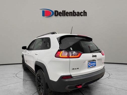 Bright White Clearcoat 2021 Jeep Cherokee Trailhawk