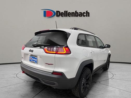 Bright White Clearcoat 2021 Jeep Cherokee Trailhawk