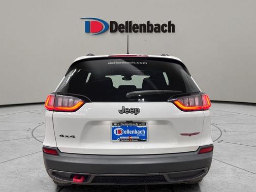 Bright White Clearcoat 2021 Jeep Cherokee Trailhawk