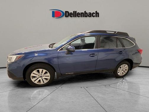 Abyss Blue Pearl 2019 Subaru Outback 2.5i Premium