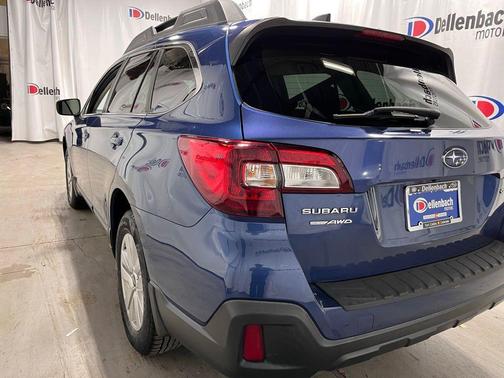 Abyss Blue Pearl 2019 Subaru Outback 2.5i Premium