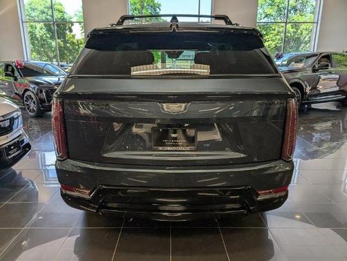 2025 Cadillac Escalade IQ Sport 2