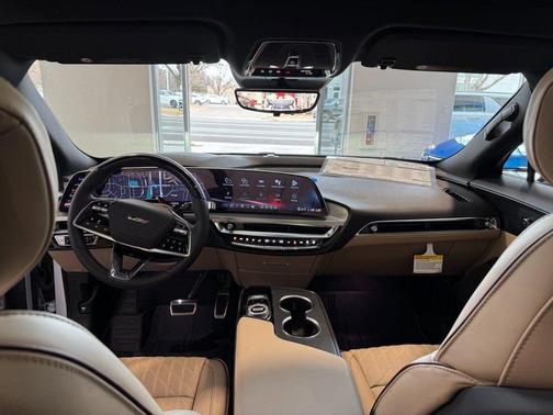 2026 Cadillac LYRIQ V Premium