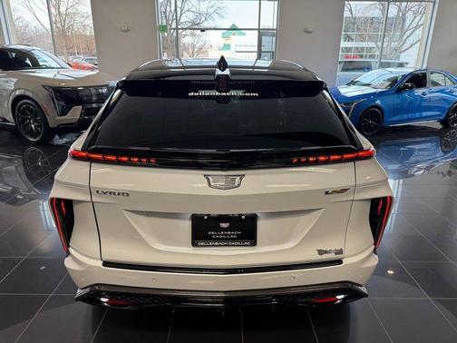 2026 Cadillac LYRIQ V Premium