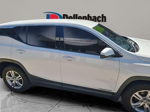 Summit White 2020 GMC Terrain SLE