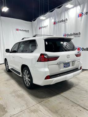 2017 Lexus LX 570 Base