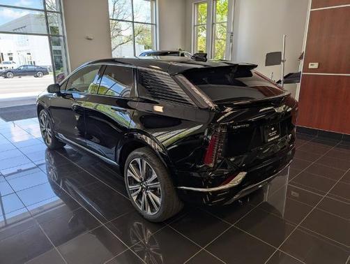 2025 Cadillac OPTIQ Luxury