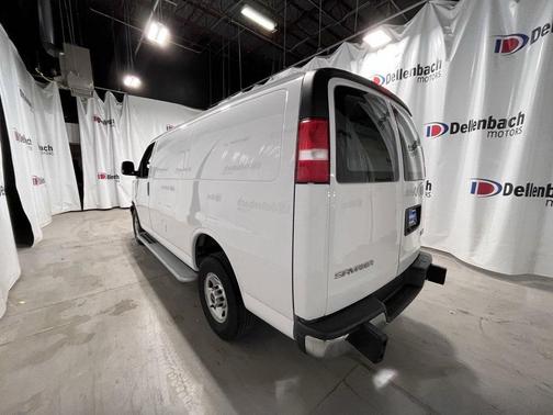2023 GMC Savana 2500 Work Van