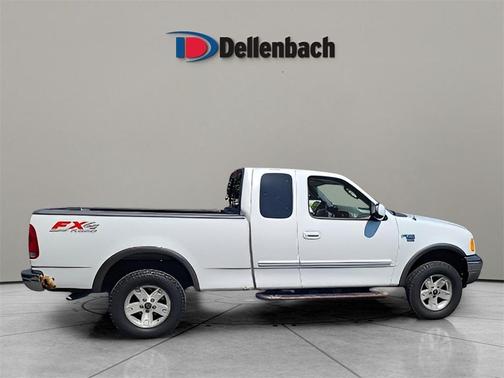 2002 Ford F-150 XLT SuperCab