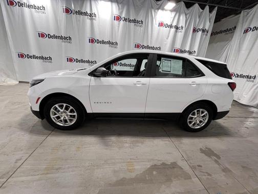 2022 Chevrolet Equinox LS