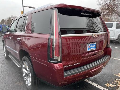 2020 Cadillac Escalade Luxury