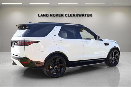 2025 Land Rover Discovery P360 Dynamic SE