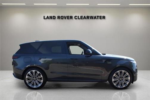 2025 Land Rover Range Rover Sport P360 SE